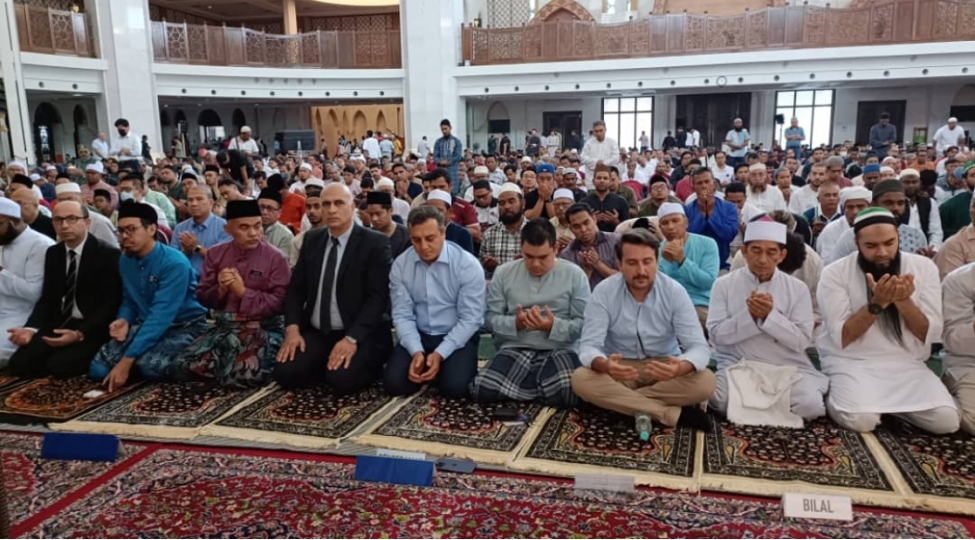 malayziyada-shehidlerimizin-xatiresi-anilib