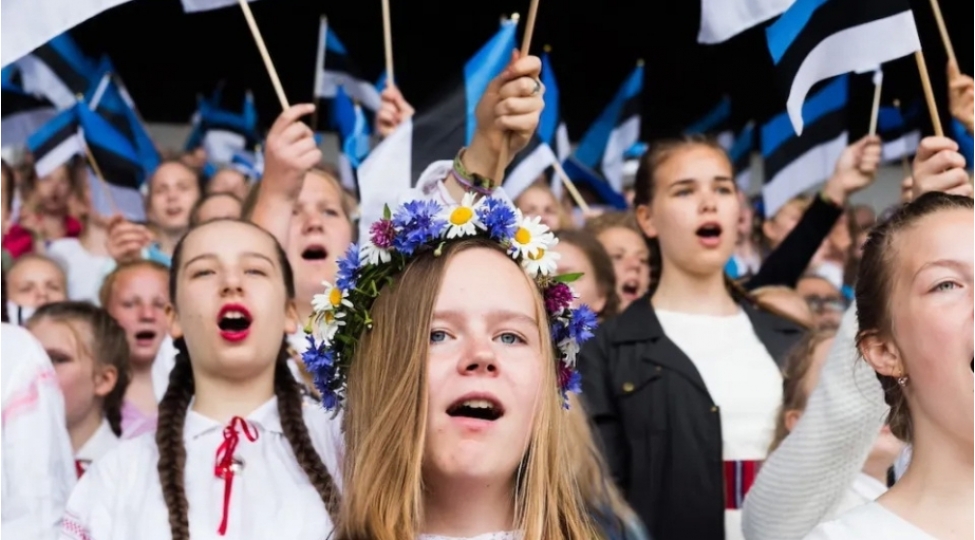 estoniyada-eston-dilini-bilmeyen-shexsler-uchun-cerimeler-bir-neche-defe-artirila-biler