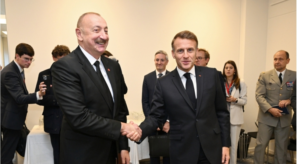 azerbaycan-prezidenti-ilham-eliyevin-kopenhagende-fransa-prezidenti-ile-gorushu-olub