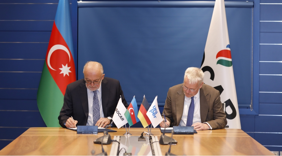 socar-ile-almaniyanin-uniper-shirketi-arasinda-elaqelendirme-komitesinin-9-cu-iclasi-kechirilib-foto
