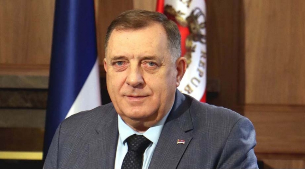 avropanin-uch-olkesi-serbiyada-rengli-inqilaba-cehd-edib-milorad-dodik