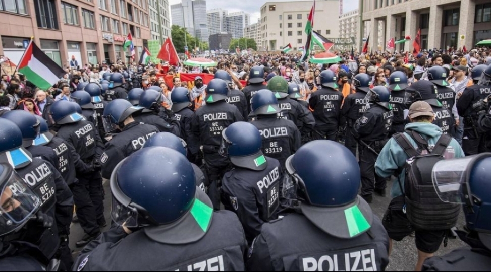 berlin-polisi-hemas-in-israile-hucumunun-ildonumu-erefesinde-tehlukesizlik-tedbirlerini-guclendirib
