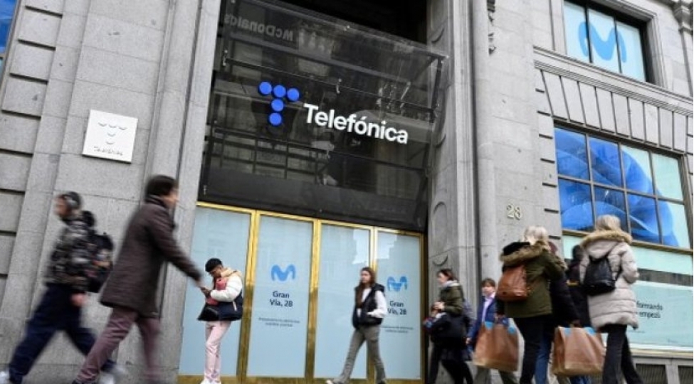 ispaniyanin-telekommunikasiya-nehengi-6000-e-qeder-emekdashini-ixtisar-edecek