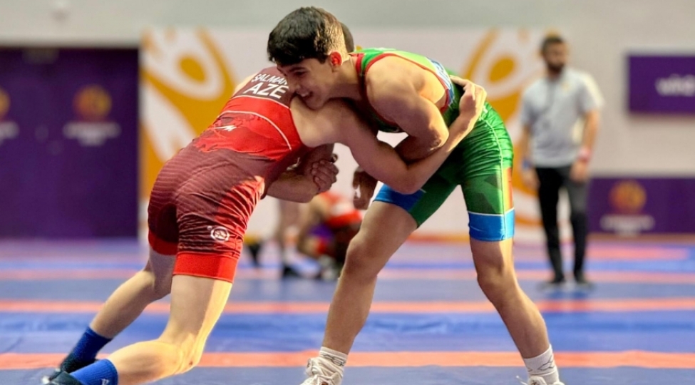 mdb-oyunlari-azerbaycanin-yunan-roma-guleshchisi-gumush-medal-qazanib