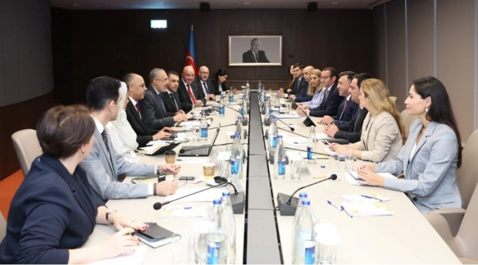 azerbaycan-isdb-qrupu-ile-emekdashligin-genishlendirilmesini-muzakire-edib