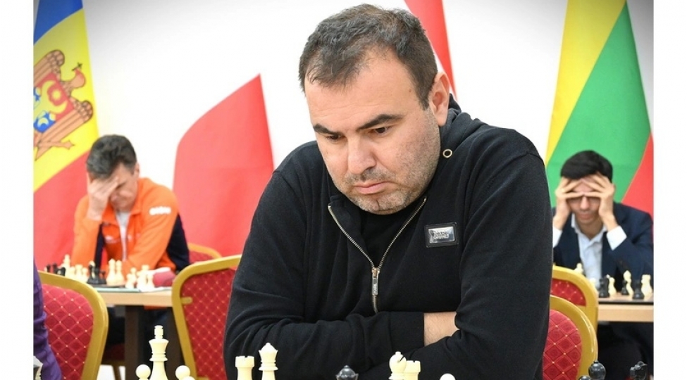 azerbaycan-shahmatchilari-ermenistan-millisine-qalib-gelibler