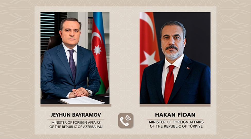ceyhun-bayramov-ile-hakan-fidan-telefonla-danishiblar