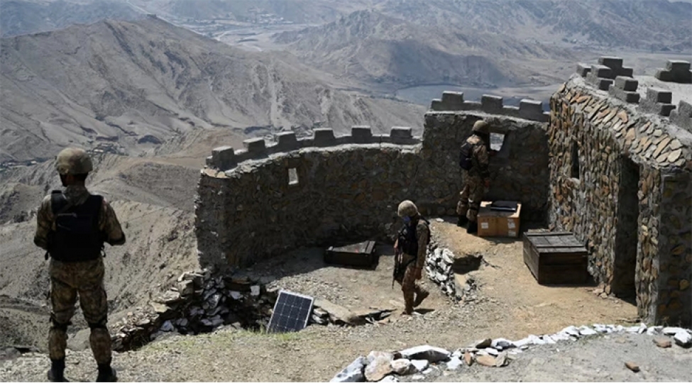 efqanistanla-toqqushmada-pakistanin-23-herbchisi-helak-olub-29-nefer-yaralanib
