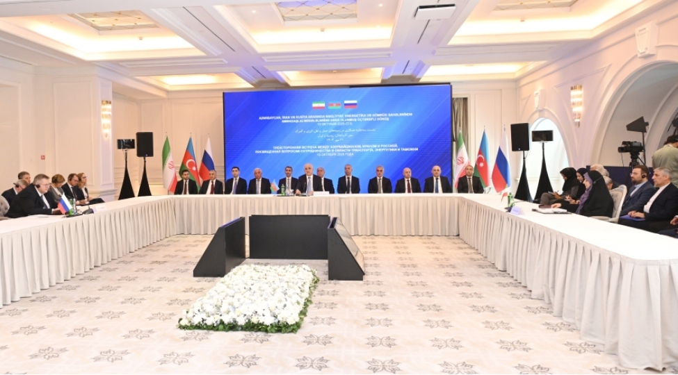 bakida-azerbaycan-iran-rusiya-uchterefli-gorushu-kechirilib