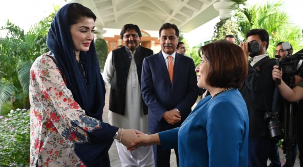 pakistanin-pencab-eyaletinin-bash-naziri-ile-gorushde-uchterefli-formatda-emekdashligin-perspektivleri-muzakire-edilib