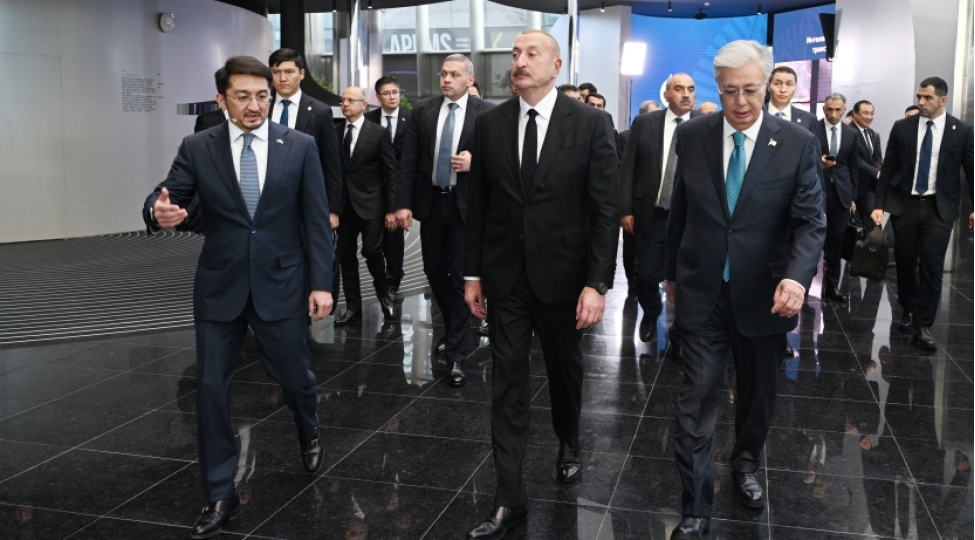 prezident-ilham-eliyev-ve-prezident-kasim-jomart-tokayev-astanada-alemai-beynelxalq-suni-intellekt-merkezinde-olublar