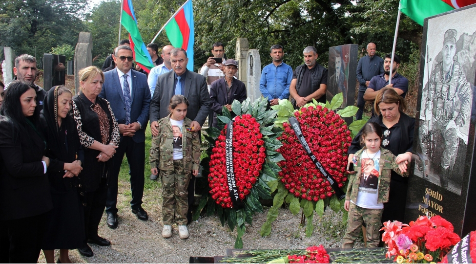 shehidin-eziz-xatiresi-ehtiramla-yad-olunub
