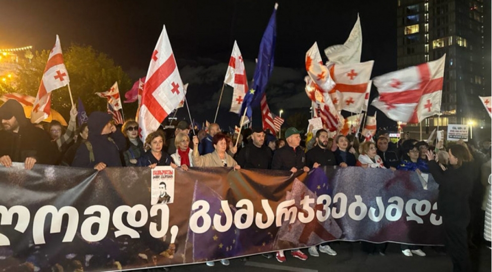 tbiliside-hokumet-eleyhine-aksiya-kechirilir-2