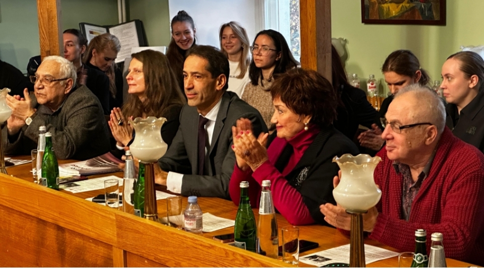 gitis-de-uzeyir-hacibeyliye-hesr-olunmush-beynelxalq-konfrans-kechirilib