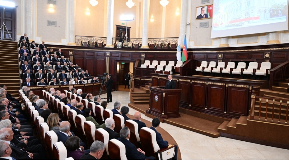 azerbaycan-elmi-yeni-bir-merheleye-qedem-qoyur-modernleshme-texnoloji-inkishaf-ve-beynelxalq-reqabet