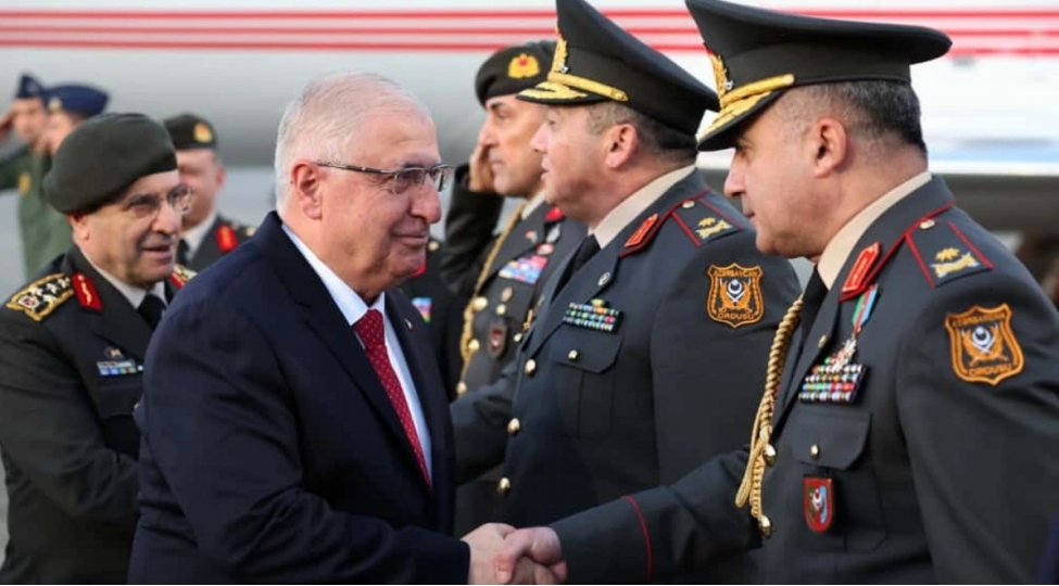 turkiyenin-milli-mudafie-naziri-azerbaycana-gelib