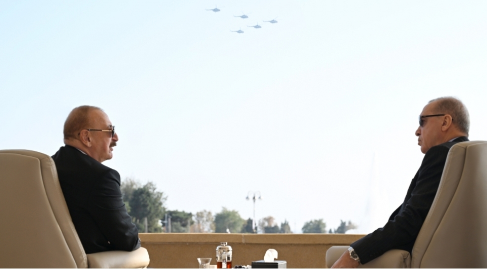 bakida-veten-muharibesinde-qelebenin-beshinci-ildonumune-hesr-olunmush-herbi-parad-kechirilib-yenilenibfoto