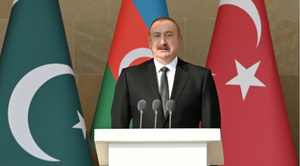 Prezident: Pakistan hərbçilərinin paradda iştirakı Azərbaycan, Türkiyə, Pakistan xalqlarının, ordularının birliyinin təzahürüdür