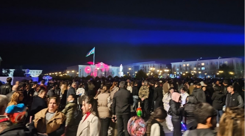 naxchivanda-zefer-gununun-5-illiyi-munasibetile-mohteshem-ateshfeshanliq-olub