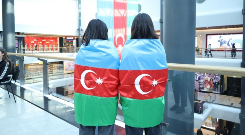 yap-gence-sheher-teshkilati-hereye-bir-bayraq-adli-yurush-teshkil-edib