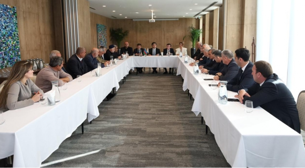 agdam-sheherinde-8-noyabr-zefer-gunu-ile-elaqedar-deyirmi-masa-kechirilib