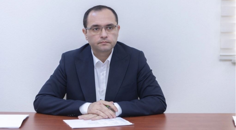 mecnun-memmedov-bilesuvarda-vetendashlari-qebul-edecek