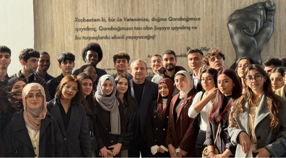 bdu-kollektivi-zefer-muzeyini-ziyaret-edib