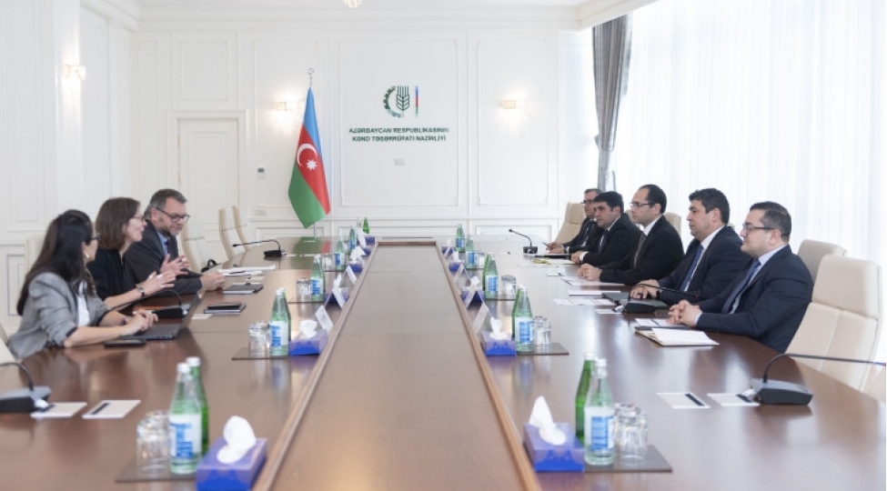 dunya-banki-ile-kend-teserrufati-sahesinde-emekdashliq-muzakire-olunub