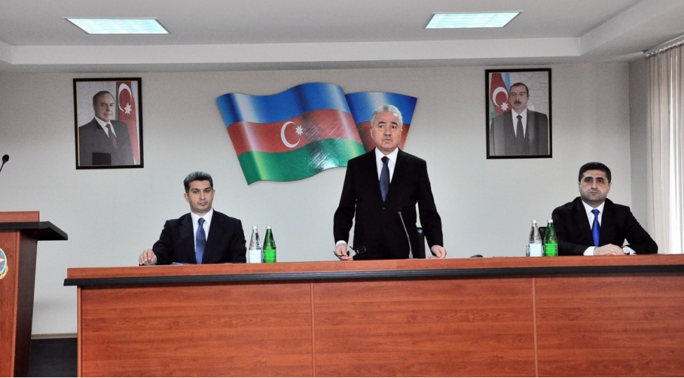 goygolun-yeni-icra-bashchisi-kollektive-teqdim-olunub-2