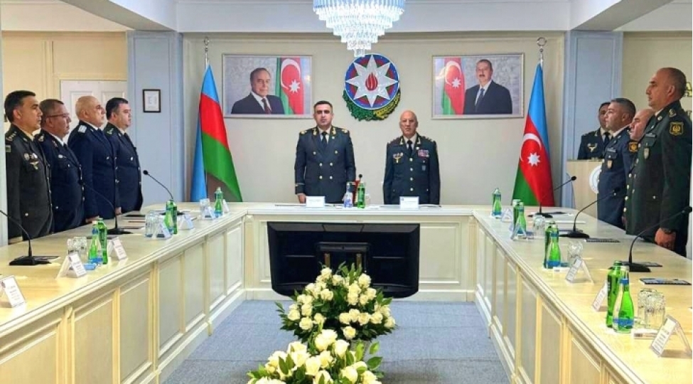 herbi-prokurorluq-elm-ve-innovasiyanin-chagdash-herbi-gucun-esaslarindan-birine-chevrilmesi-movzusunda-deyirmi-masa-kechirib