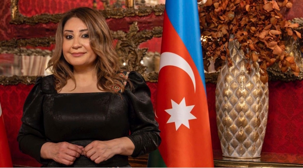 yasamalda-yashayish-binasinda-yangin-neticesinde-olenlerden-biri-baki-milli-geyim-evinin-rehberidir