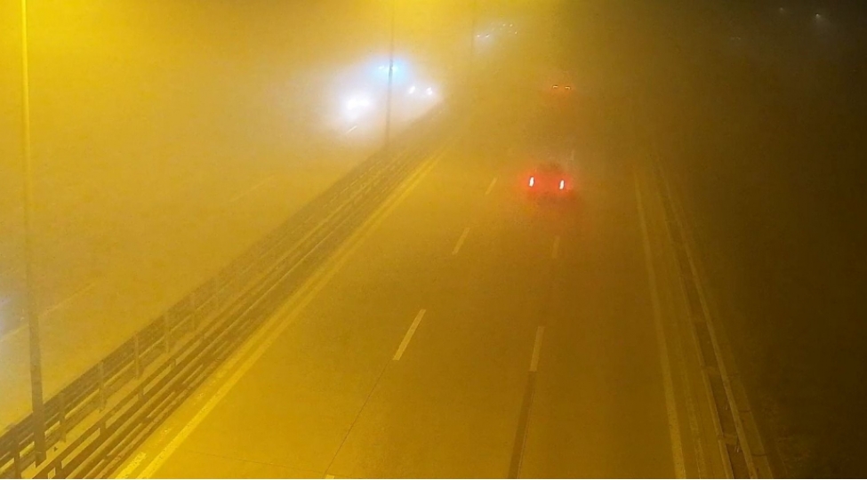 zig-dairesi-hava-limani-yolunda-bezi-zolaqlar-uzre-suret-heddi-endirilib-13