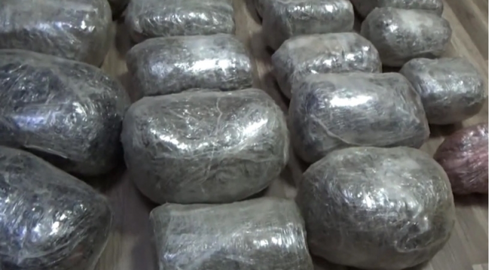 sumqayitda-28-kiloqramdan-chox-narkotikin-satishinin-qarshisi-alinib