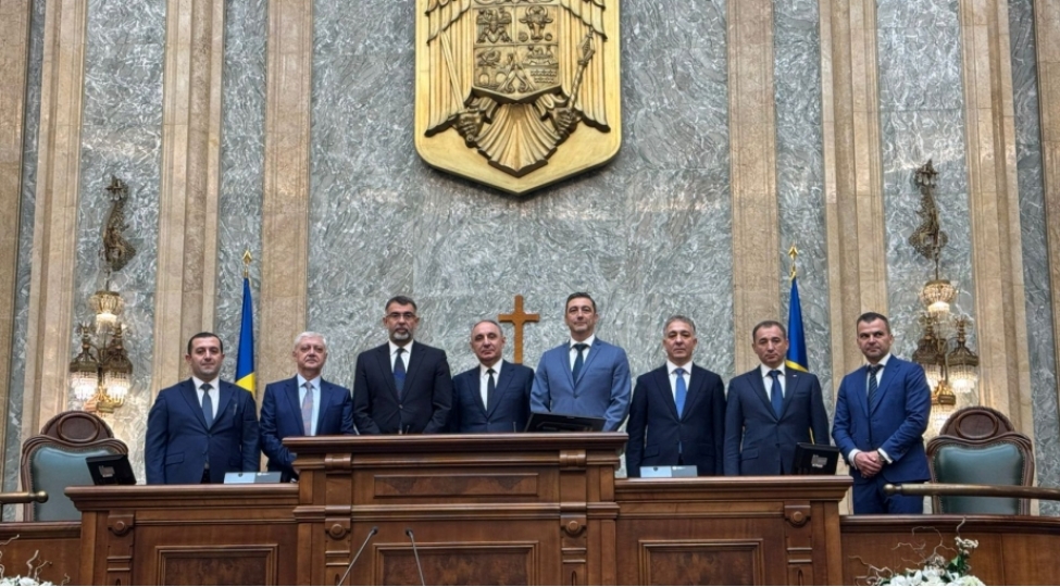 kamran-eliyev-ruminiya-parlamentinin-senatinin-sedrinin-muavini-ile-gorushub