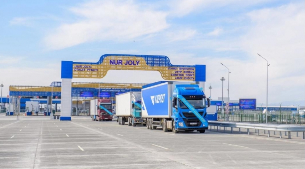 qazaxistan-chin-serhedinde-neqliyyat-sixligi-aradan-qaldirilib