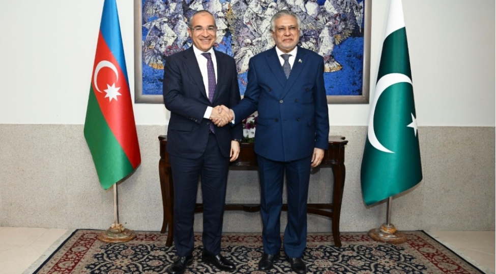 azerbaycanin-iqtisadiyyat-naziri-pakistana-sefer-edib-foto