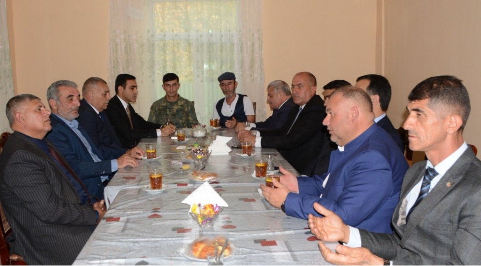 millet-vekili-terterde-shehid-ailesini-ziyaret-edib-2