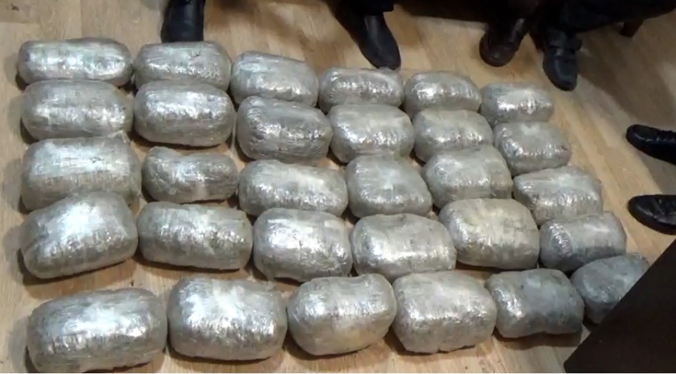 polis-astarada-emeliyyat-kechirib-62-kiloqram-narkotik-vasite-dovriyyeden-chixarilib