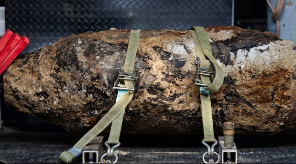 kolnde-bomba-tapilmasi-ile-elaqedar-6-min-sakin-texliye-edilib