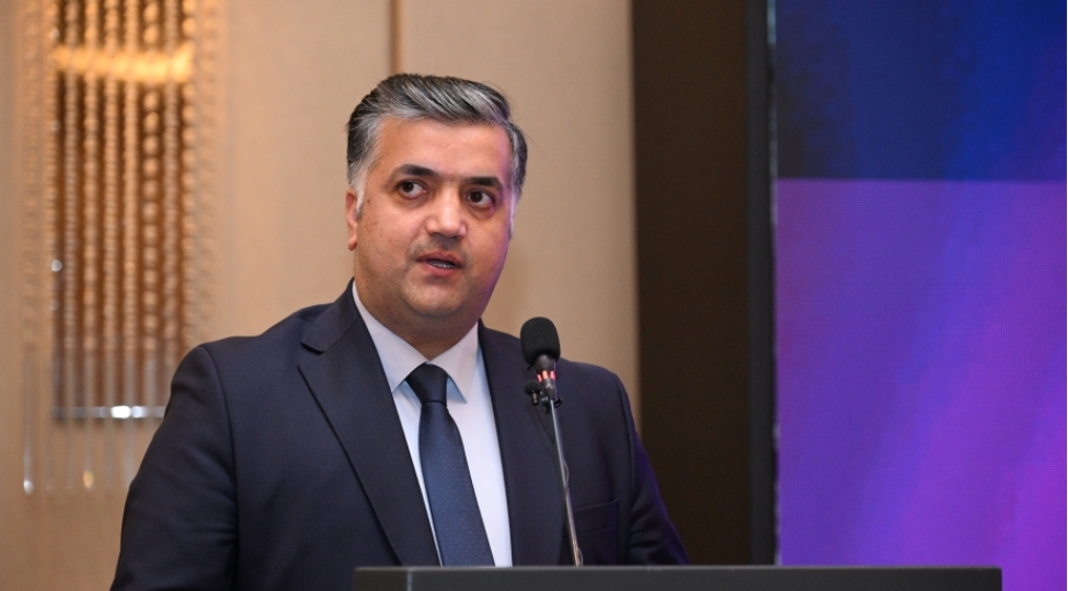 agentliyin-sedr-muavini-ikt-sahesinde-emek-muqavilelerinin-sayi-34-mine-chatib