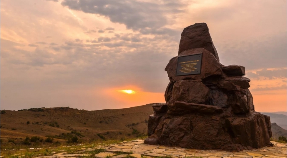 keshikchidag-dovlet-tarix-medeniyyet-qorugunda-yerleshen-17-abidenin-dovlet-qeydiyyatina-alinmasi-teklif-olunub