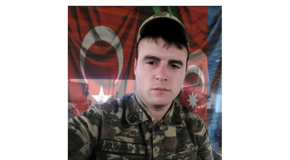 sinesini-vetene-siper-eden-qehreman