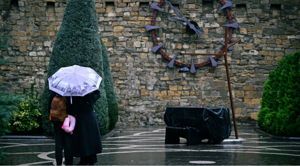 yagishli-hava-sabah-da-davam-edecek-xeberdarliq