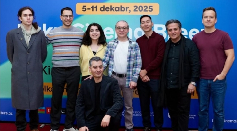 yer-ve-ay-filminin-premyerasi-olub