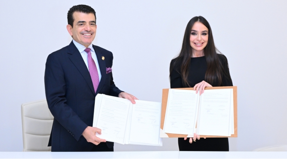 heyder-eliyev-fondu-ile-icesco-arasinda-sazish-imzalanib