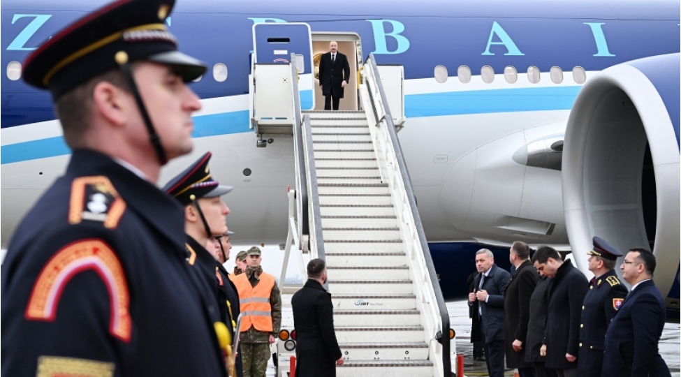 azerbaycan-prezidenti-ilham-eliyev-slovakiyaya-resmi-sefere-gedib