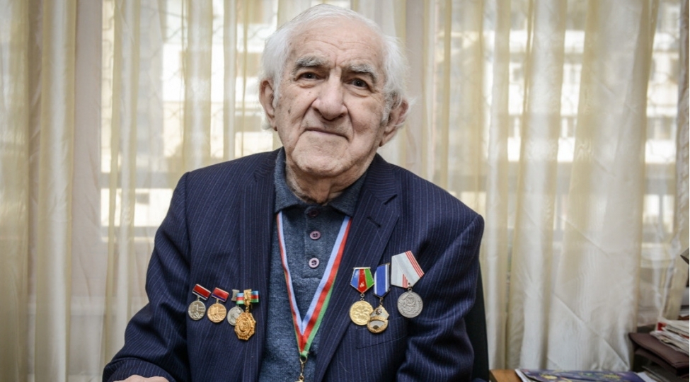 tofiq-bakixanov-1-ci-dereceli-emek-ordeni-ile-teltif-edildi