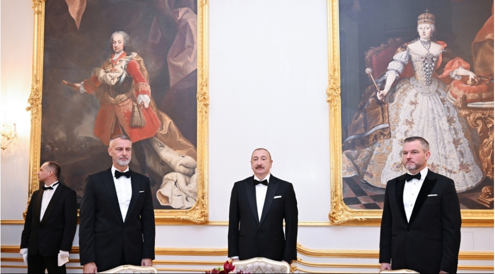 bratislavada-prezident-ilham-eliyevin-sherefine-resmi-ziyafet-verilib-yenilenib