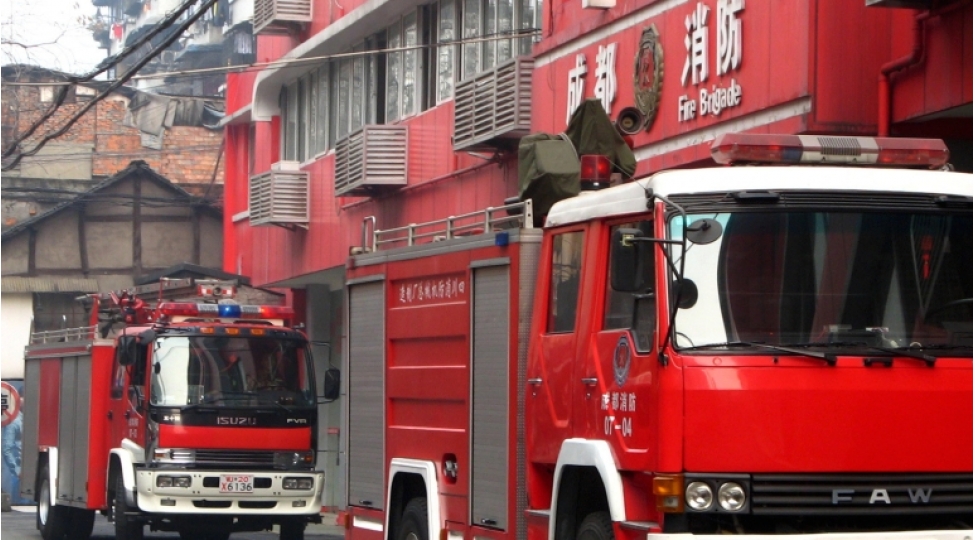 chinde-yashayish-binasindaki-yanginda-12-nefer-olub