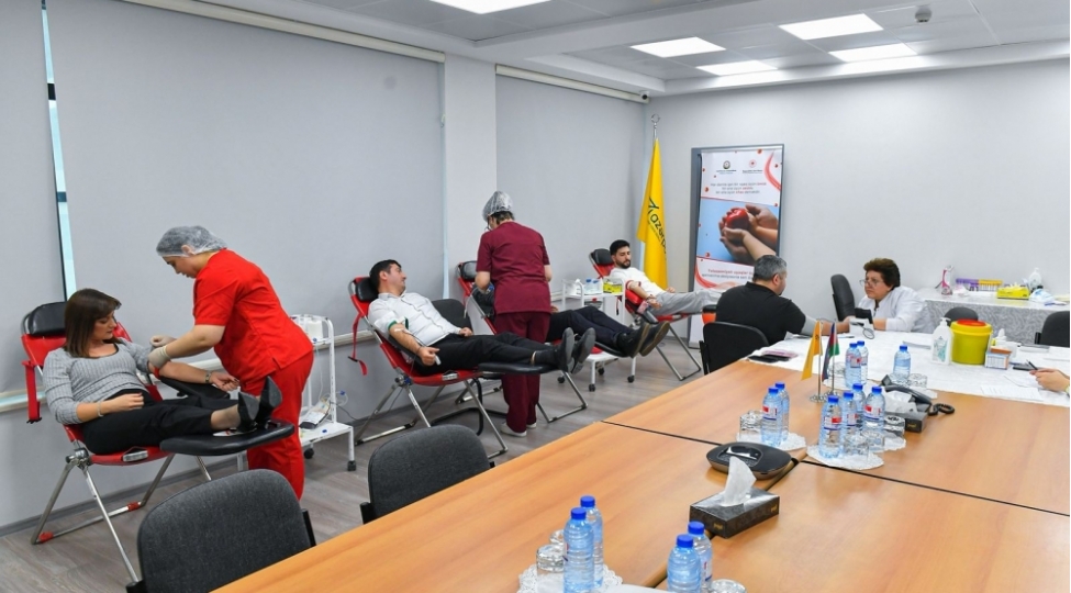 azerpocht-mmc-qanverme-aksiyasi-kechirib-foto